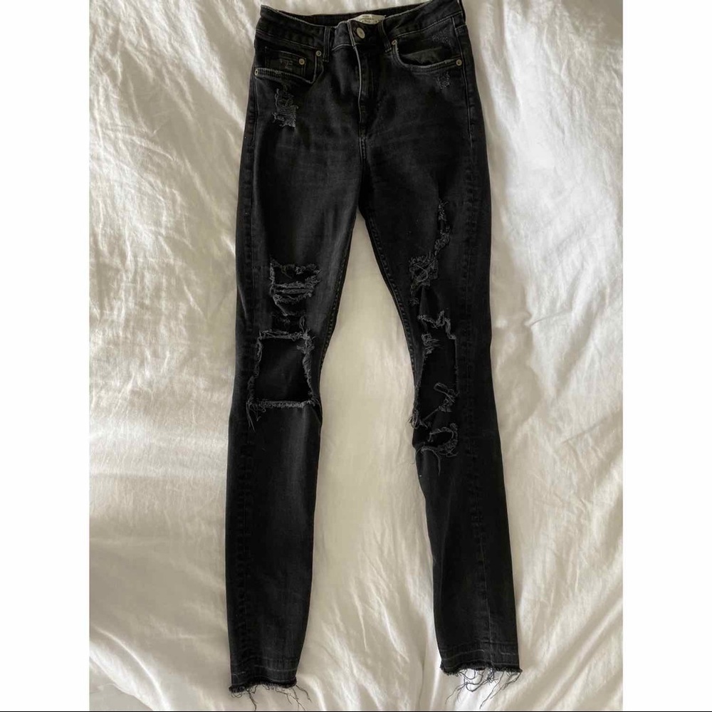 Abercrombie & Fitch Distressed Black Skinny Jeans